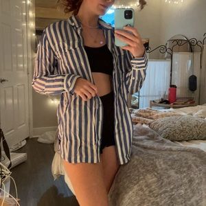 3 for $20 sale 🎉 Banana Republic Striped Button Down Blouse